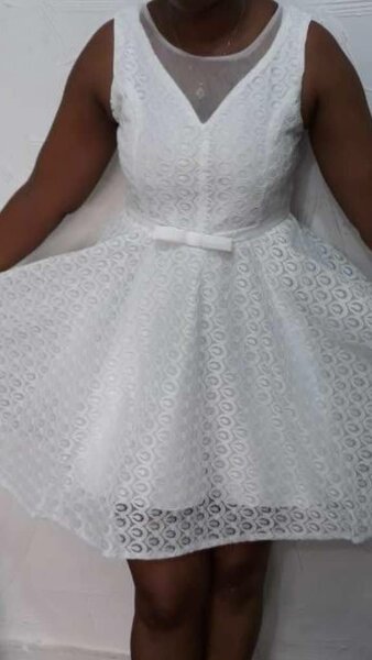 Robe a mi-genou