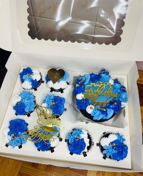 Bento + 8 cupcakes