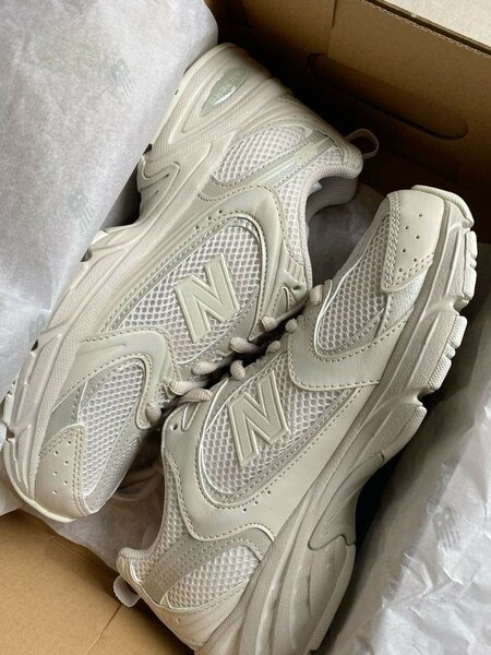New balance authentique