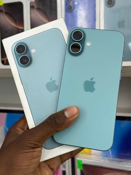 iPhone 16
