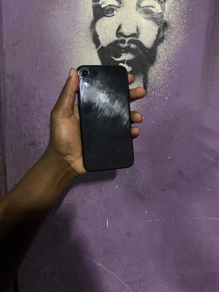 iPhone XR