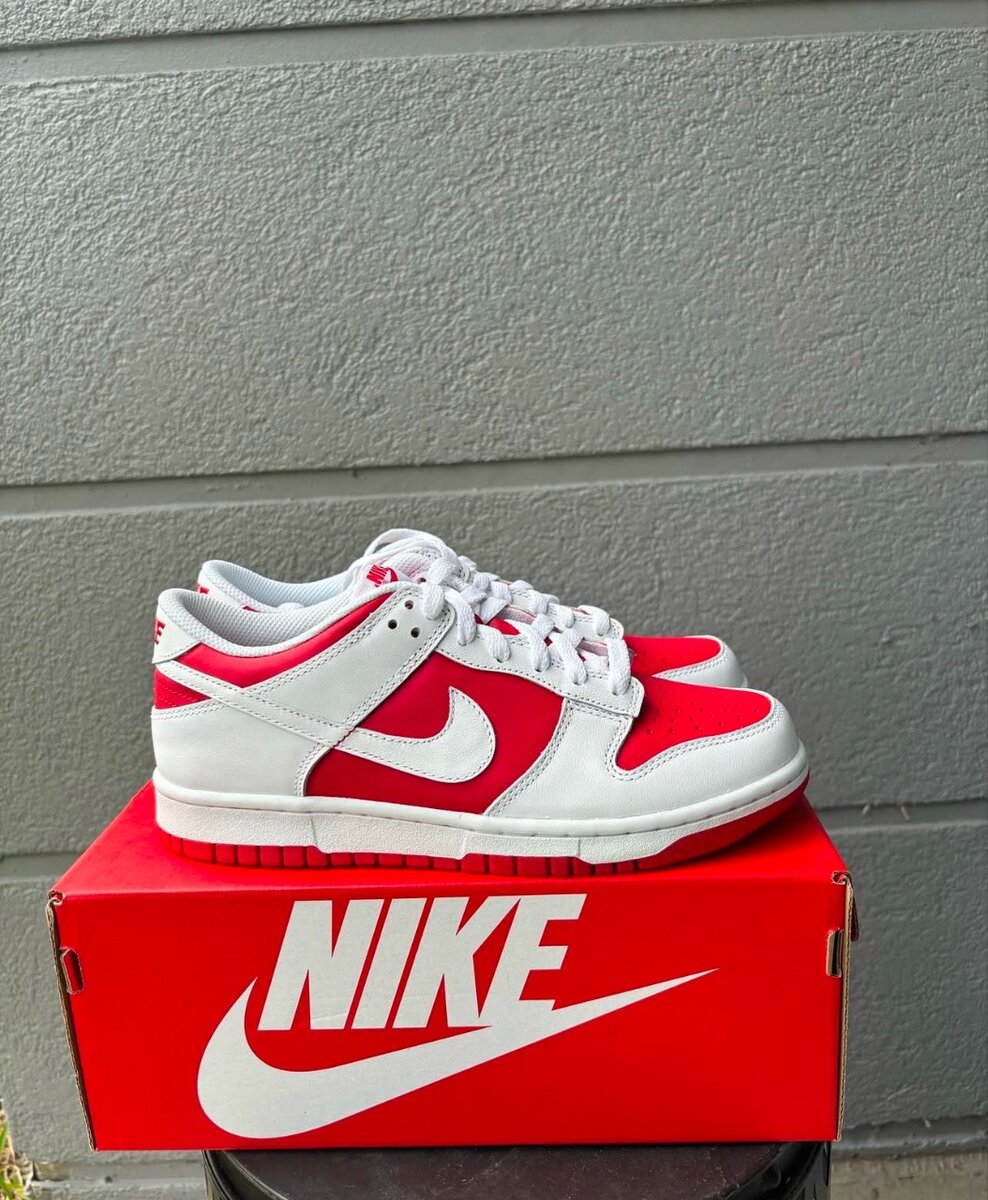 Jordan 1 red vala