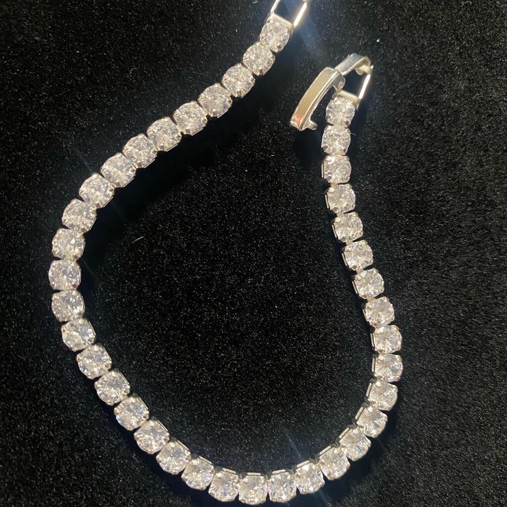 Tennis bracelets