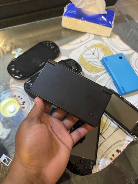 NINTENDO DSi