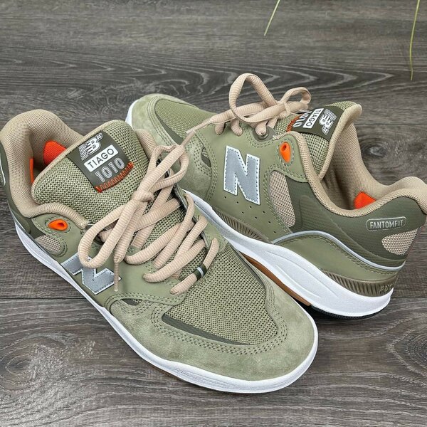 New balance sneaker