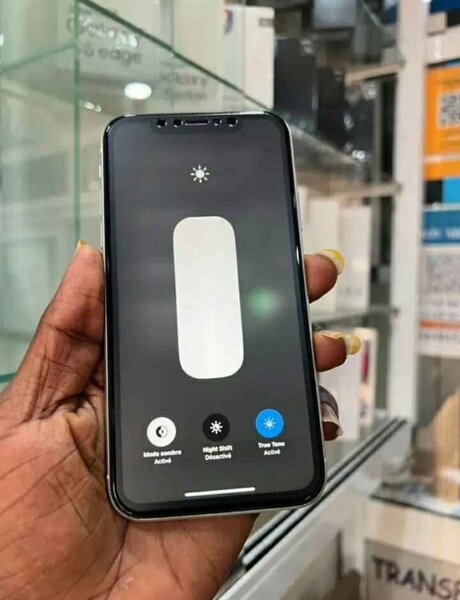 iPhone Blanc 64 Go Débloqué