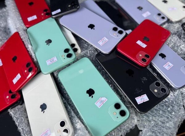 iPhone 11