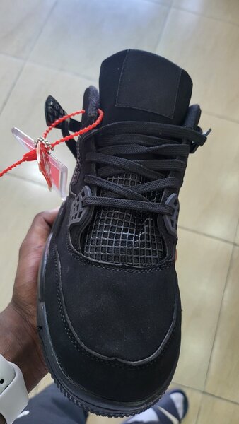 Air Jordan 4