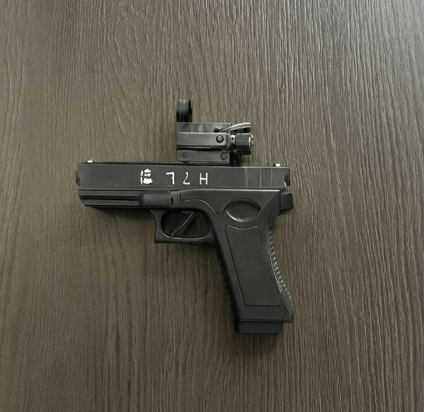 Pistolet jouets