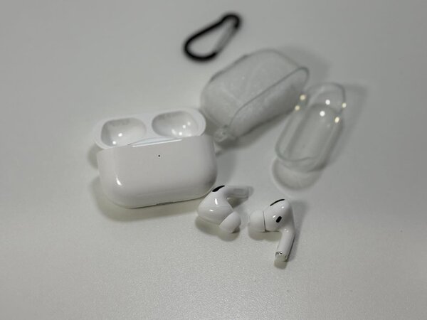 AirPods Pro (1st gen)