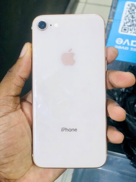 iPhone 8