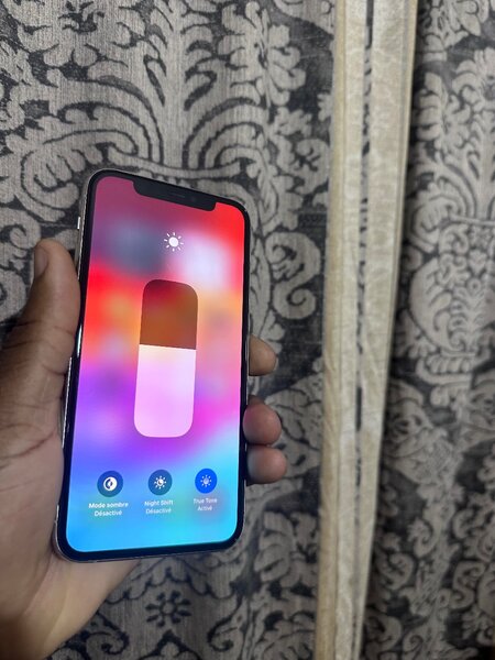 iPhone 11 Pro 64g quasi neuf