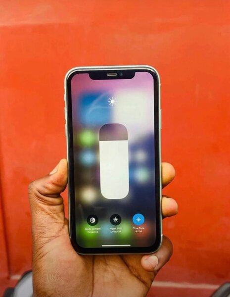 iPhone 11