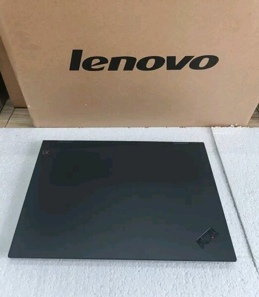 Lenovo ThinkPad X1 Carbon