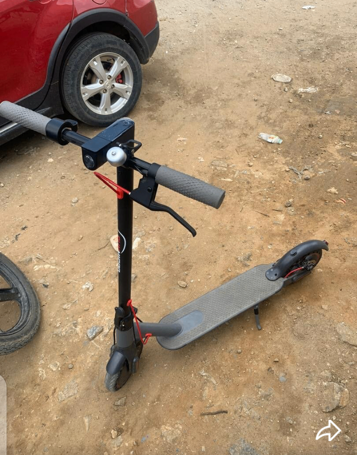Trottinette électrique pliable