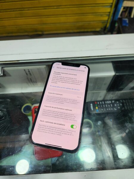 iPhone 12 Pro 128giga sans ID