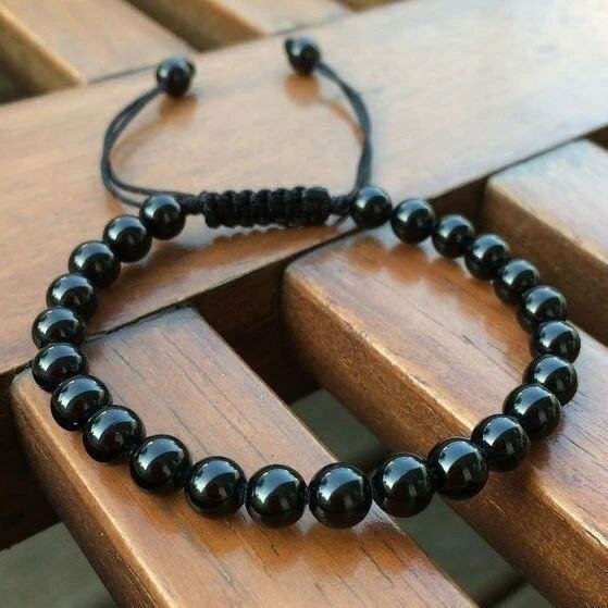 Bracelet en perles d'onyx ajustable