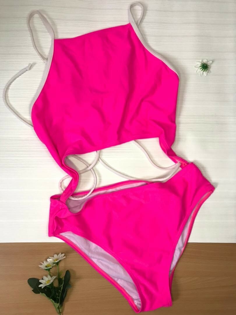 Bikini ( swim wear)