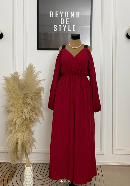 LOVELY COLD SHOULDER MAXI DRESS.
