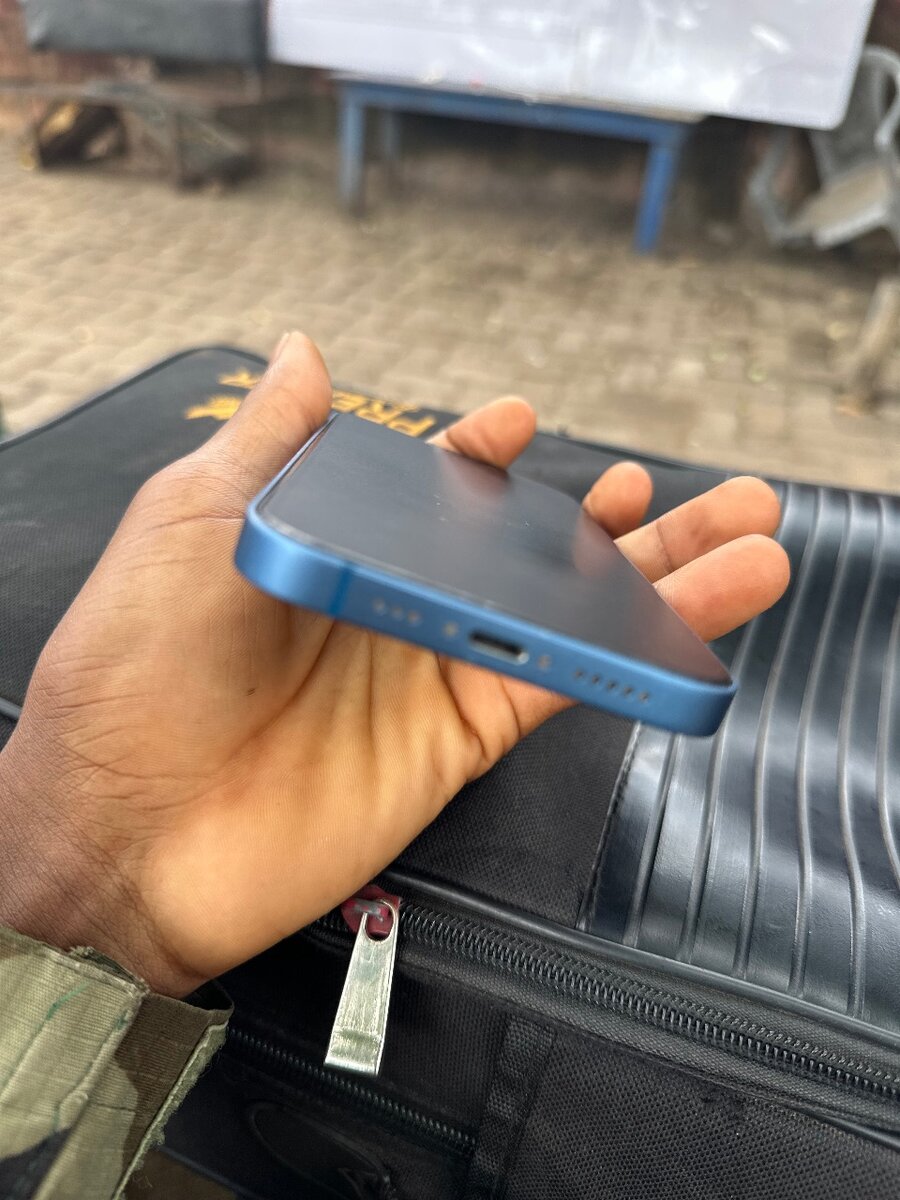iPhone 13