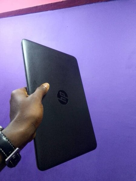 HP Elitebook 820 G1