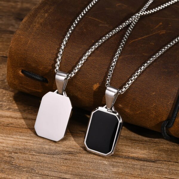 Unisex necklaces