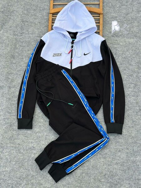 SURVÊTEMENT NIKE