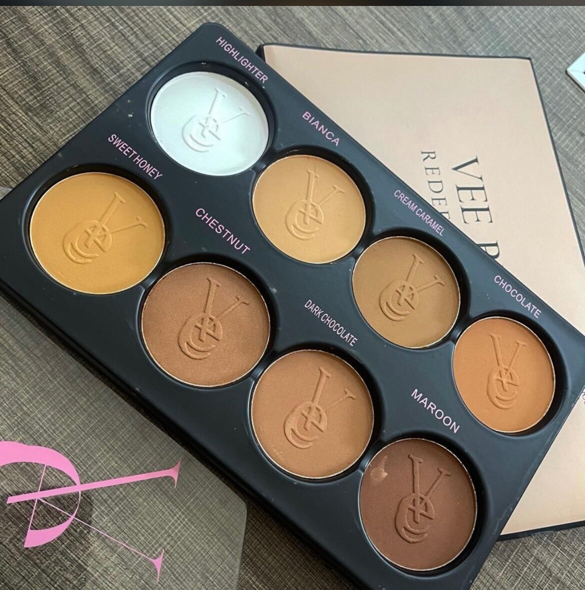 Powder Pallet