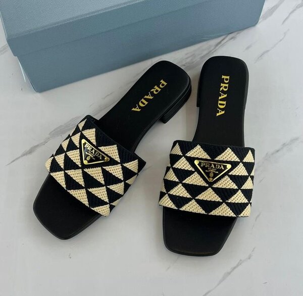 Slippers