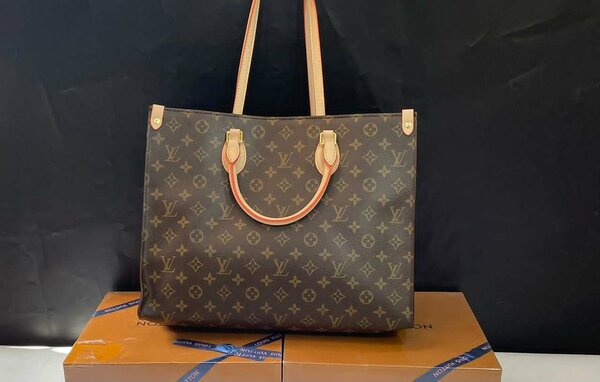 Ladies bag