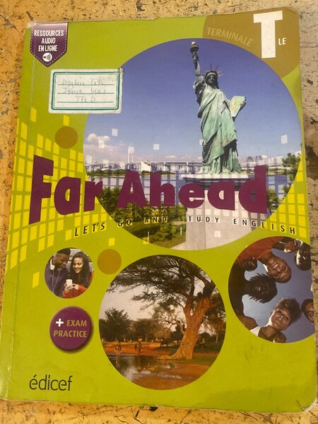 Livre d'anglais Far Ahead Tle