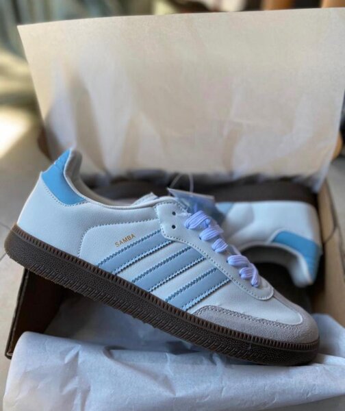 Adidas sambas