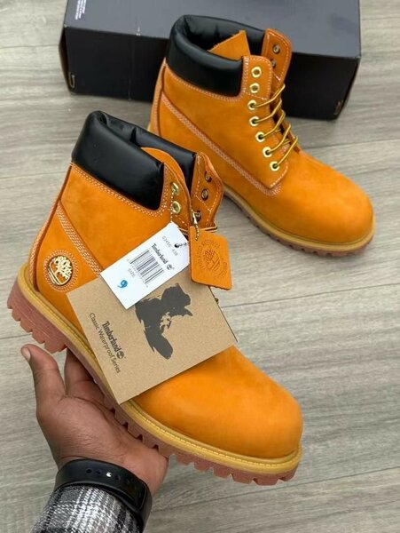 Bottes en cuir robustes homme