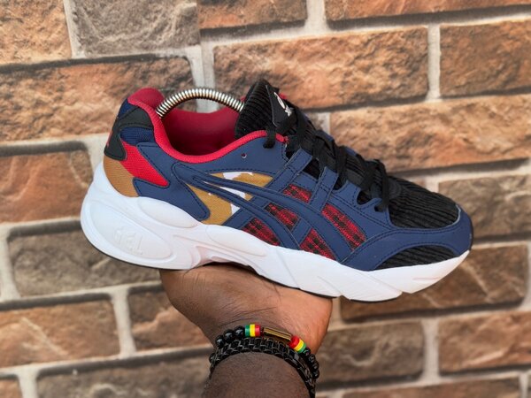 ASICS