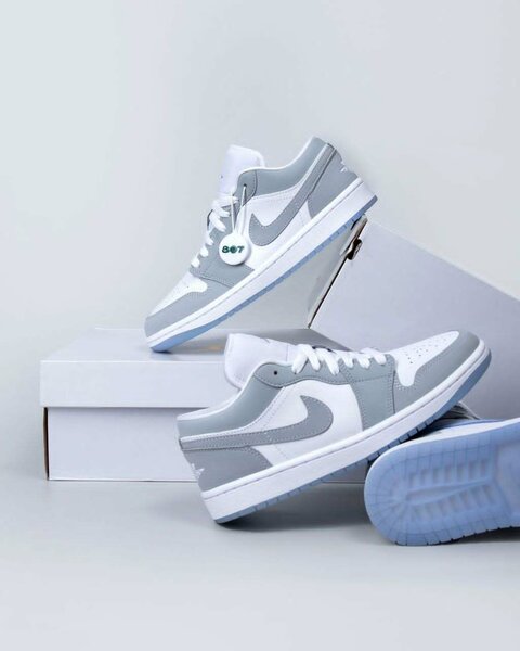 Pointure 38 à 45  1. Plusieurs couleurs disponibles  2. Livr