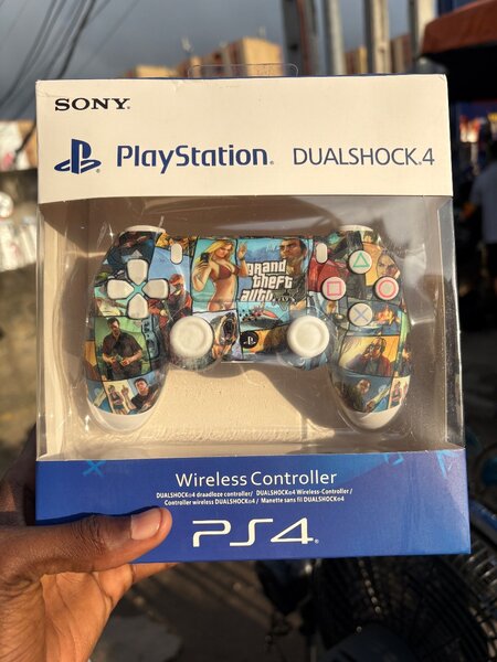 Manette ps4 design GTA V