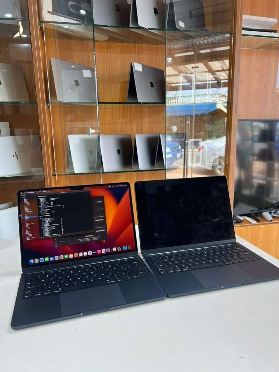 *2022 MACBOOK AIR*