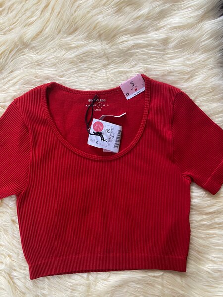 Top rouge