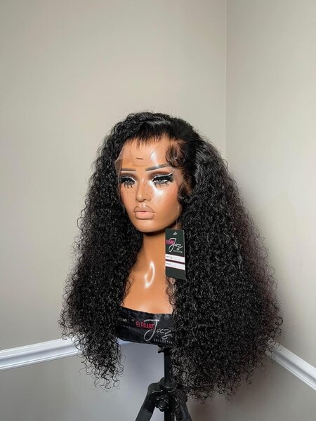 Curly wig