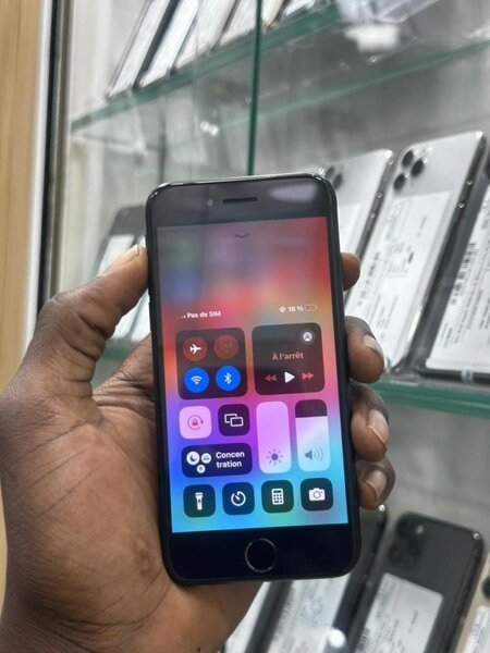 iPhone SE