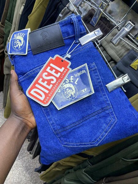 Plain Jean's