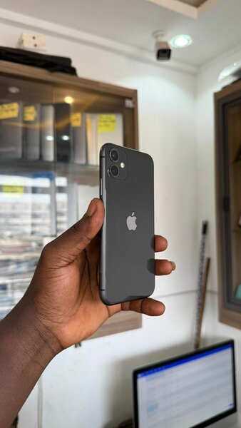 iPhone 11