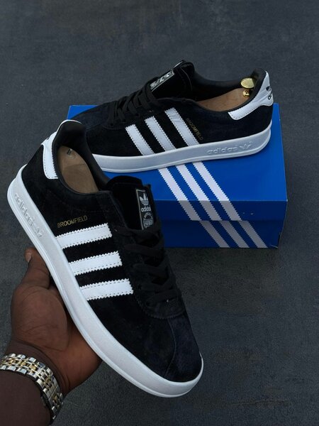Basket adidas