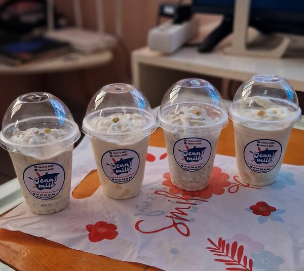 4 POTS DE DÈGUÈ OU  LAIT