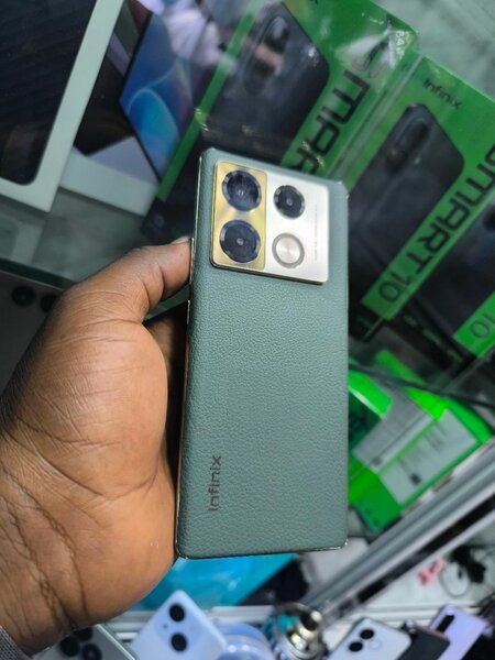 INFINIX NOTE 40 PRO 256GB 16GB