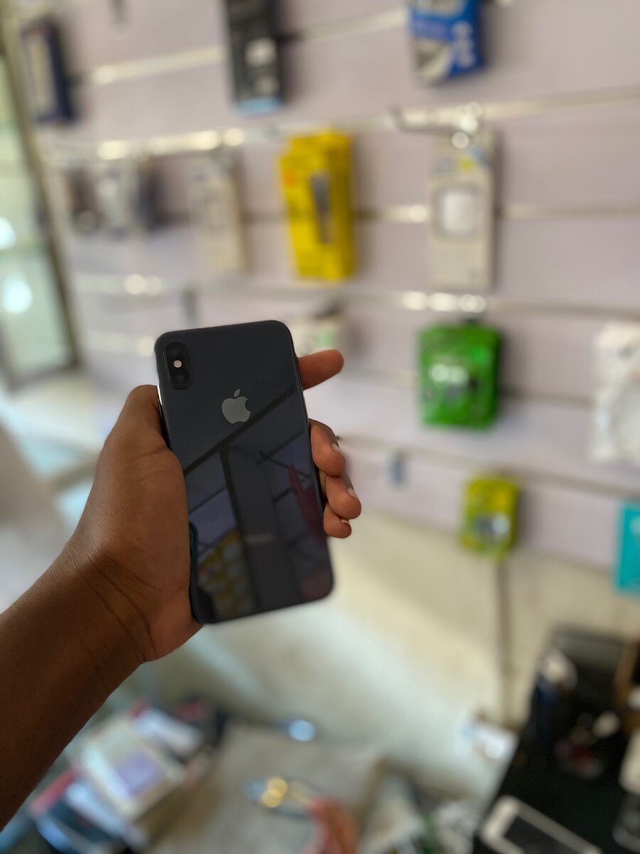 iPhone X unlocked
