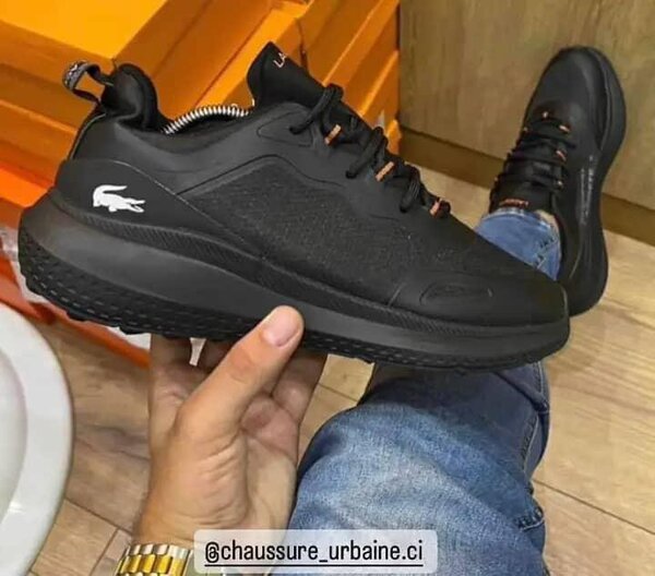 Lacoste Avec Carton 17.000f