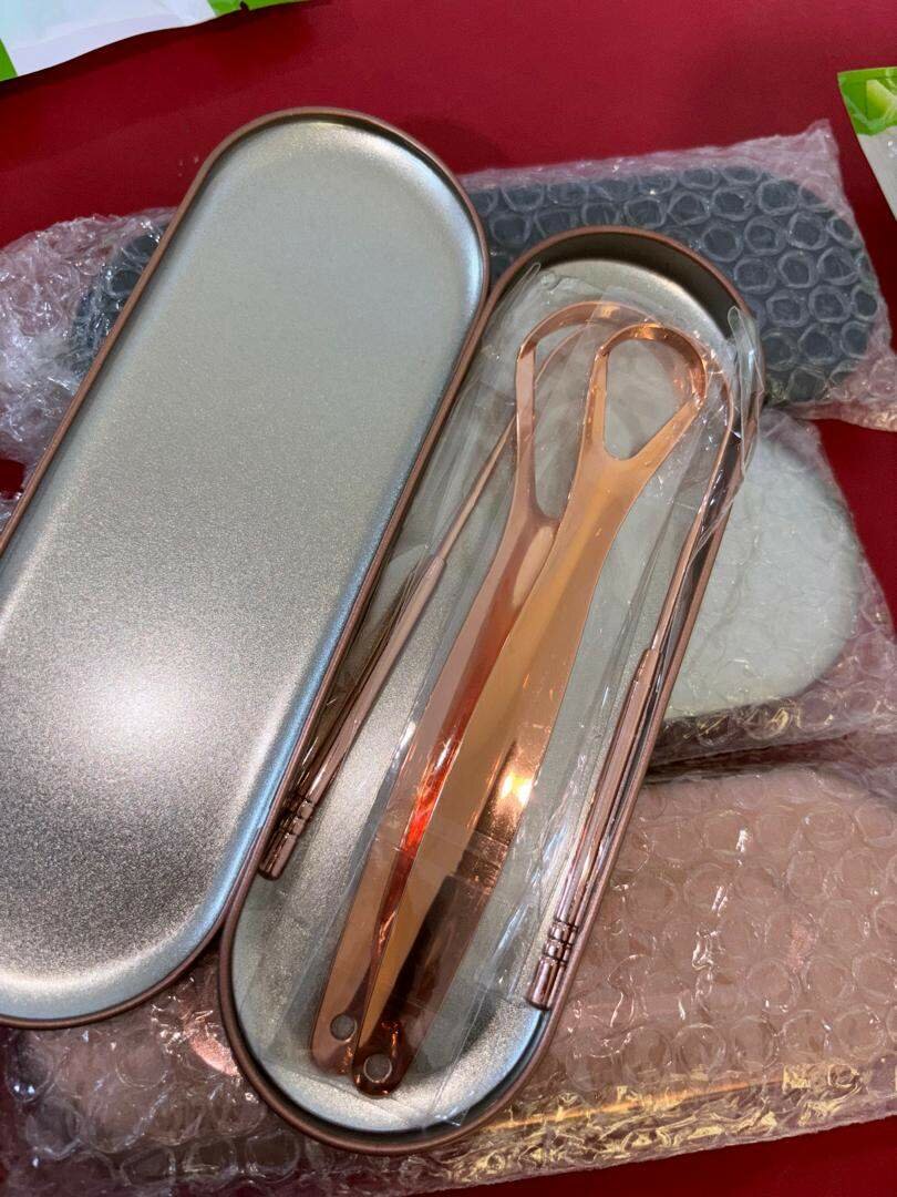 3 in 1 tongue scrappers