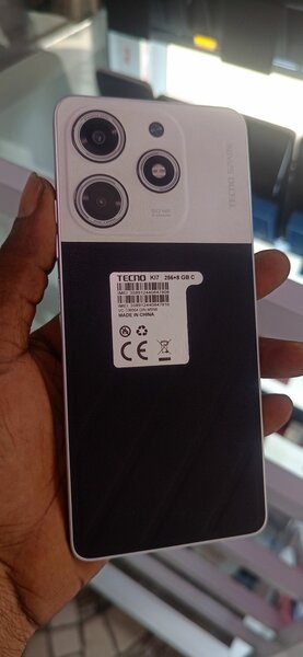 Tecno spark 20 pro