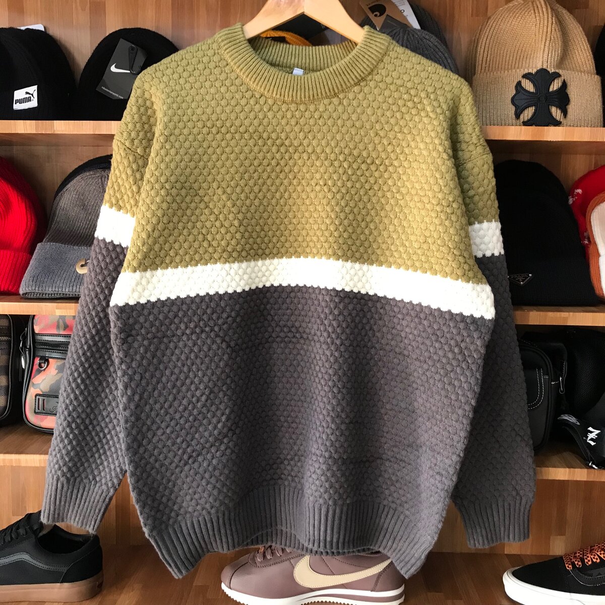 Unisex sweaters